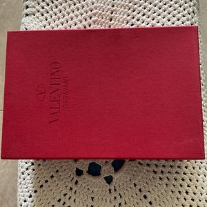 Valentino Garavani shoe box only